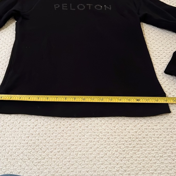 Like new Peloton sequin sweatshirt, size XS - Picture 7 of 8